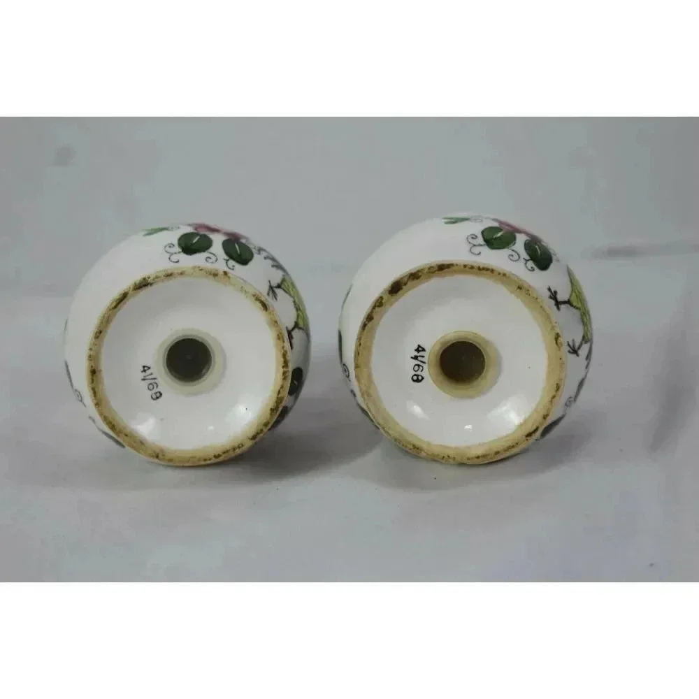 vintage salt pepper shakers 5inch tall